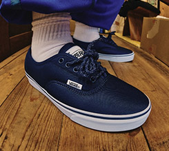Vans 携手 BEAMS 打造运动套装灵感联名系列
