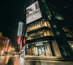 全球第一家Vans智慧零售店铺登陆上海，传递多样品牌文化